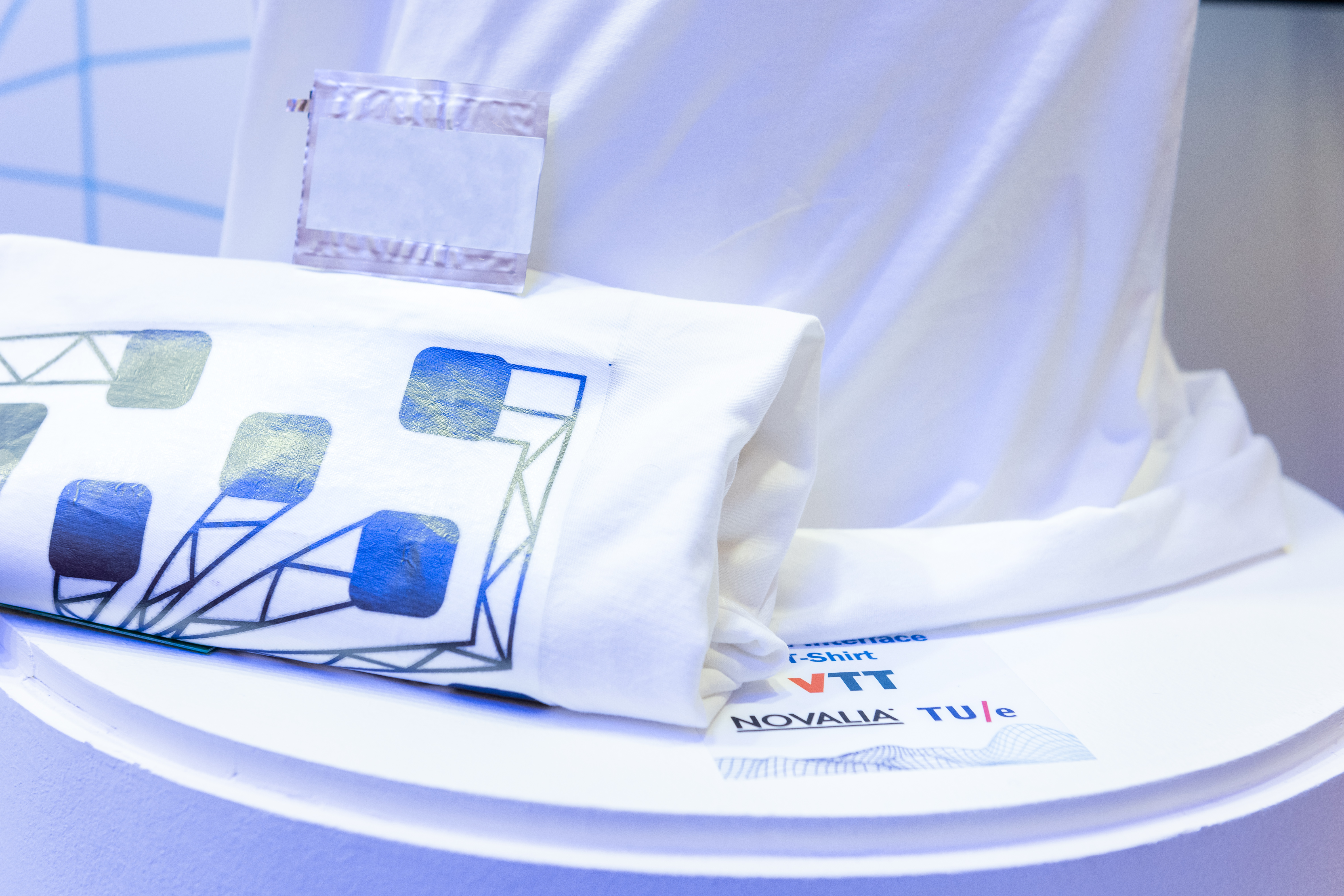 Maria Smolander and Henrik Sandberg from Graphene Flagship partner VTT, Finland, and Daniel Neumaier from Graphene Flagship partner AMO, discuss the potential of graphene-based wearable electronics to shape the future of personal devices.