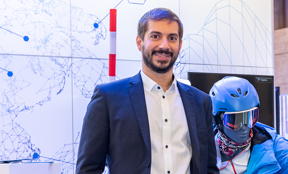 Graphene for Photonics and Optoelectronics Applications